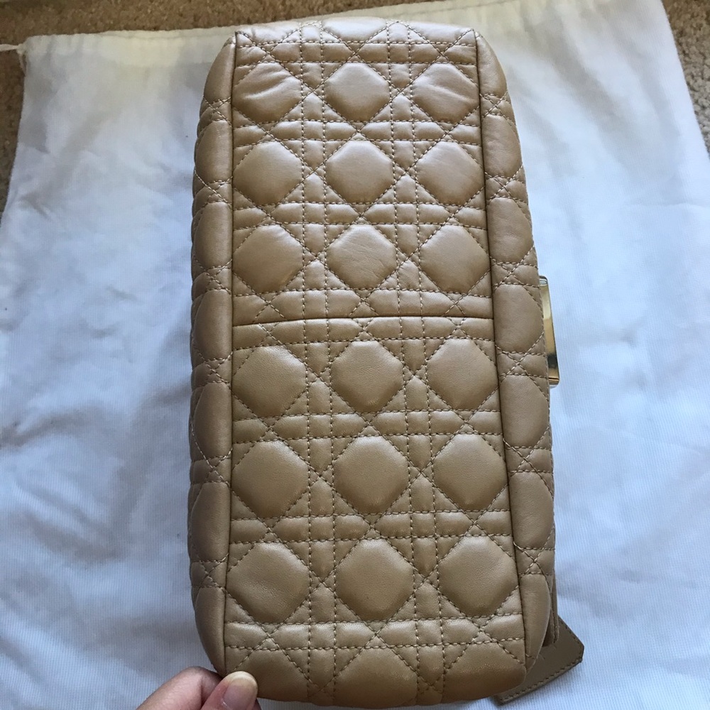 💯 authentic Dior new lock medium lamb natural - Picture 9 of 16